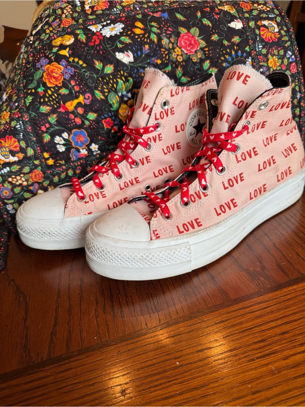 Converse Love Hi Tops Pink Red Heart Laces Women’s 10.5 / Men’s 8.5 / EU 42